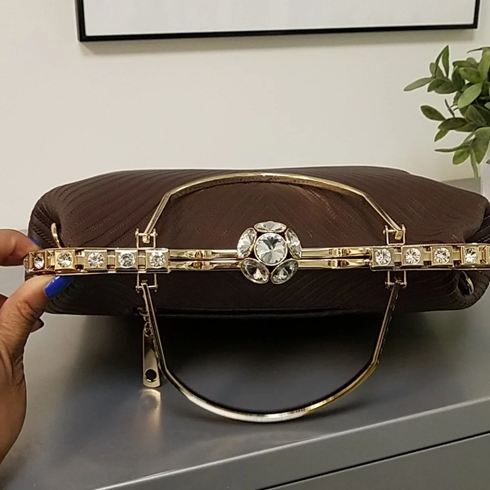Beautiful Handbag Purse - Picture 3 of 7